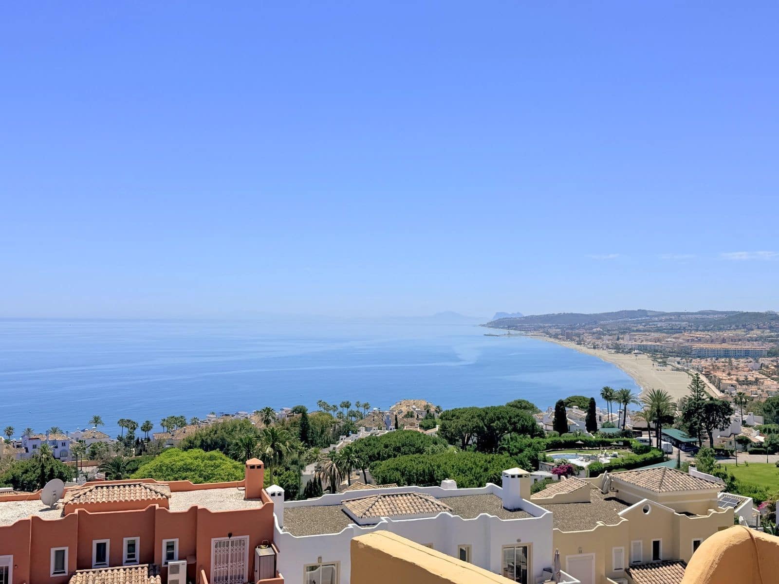 Ático de 3 habitaciones en Bahia de Casares en venta - 450.000 € (Ref: 9894691)
