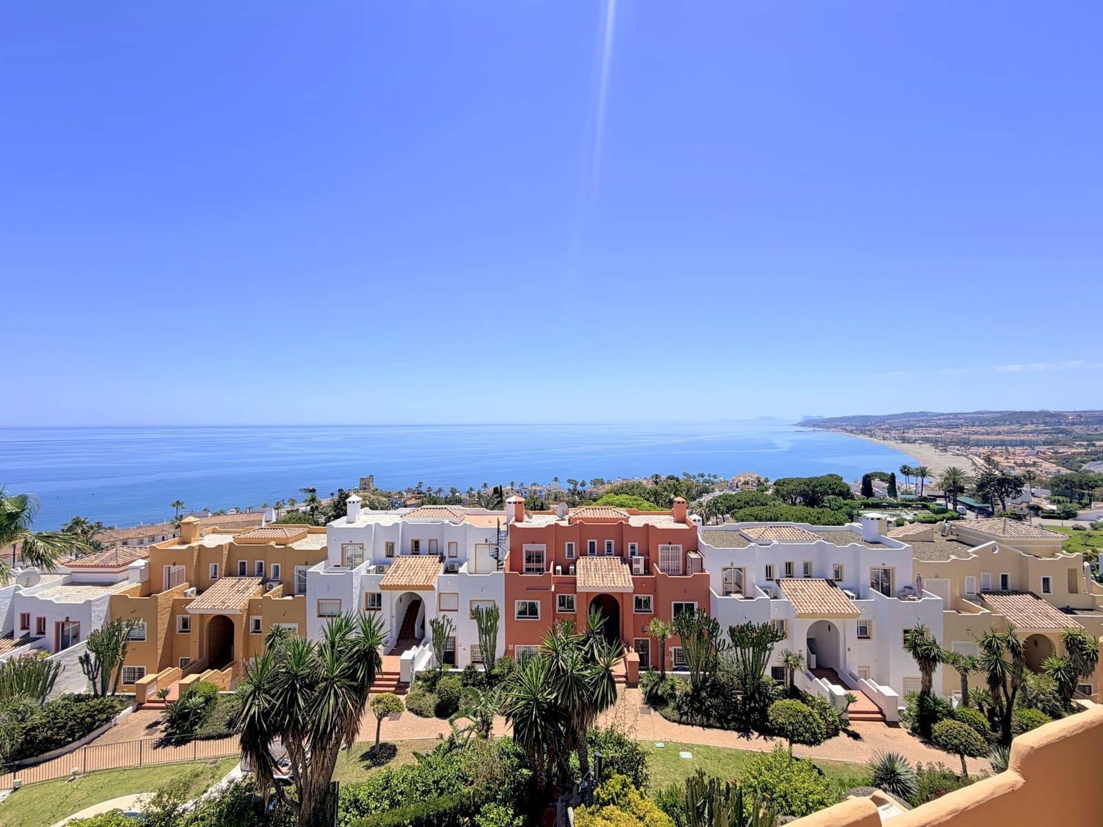 Ático de 3 habitaciones en Bahia de Casares en venta - 450.000 € (Ref: 9894691)