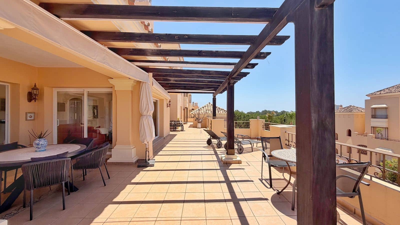 4 soveværelse Penthouse til salg i Elviria - € 1.575.000 (Ref: 9894692)