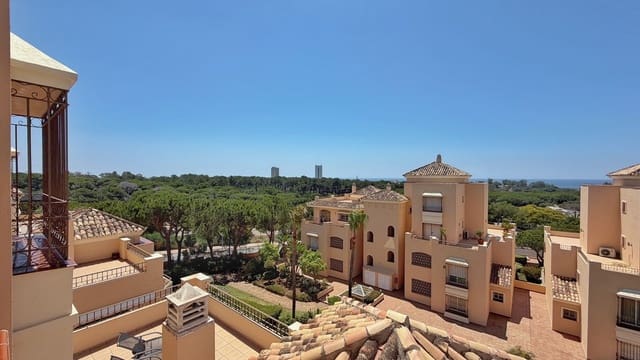 4 soveværelse Penthouse til salg i Elviria, Marbella - € 1.575.000 (Ref: 9894692)
