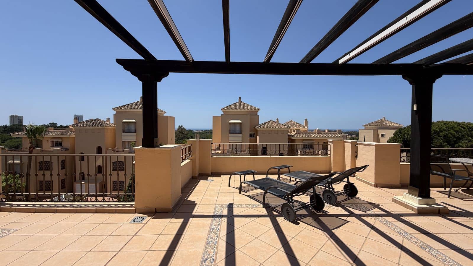 4 soveværelse Penthouse til salg i Elviria - € 1.575.000 (Ref: 9894692)