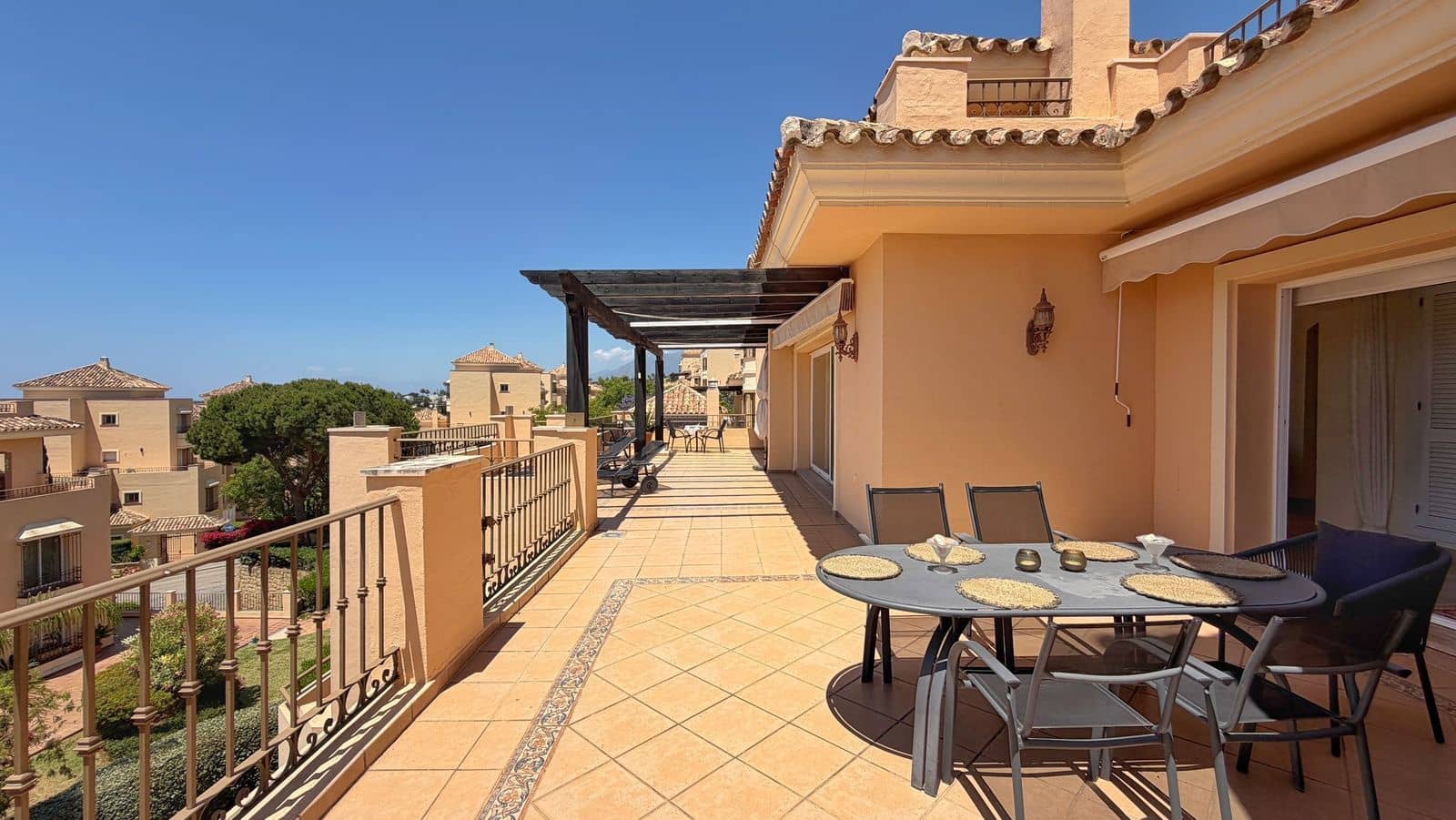 4 soveværelse Penthouse til salg i Elviria - € 1.575.000 (Ref: 9894692)