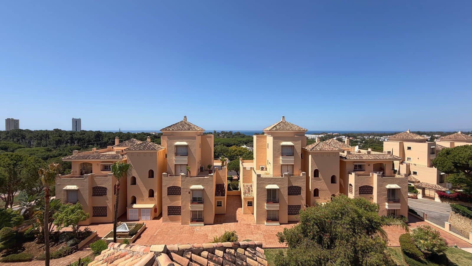 4 soveværelse Penthouse til salg i Elviria - € 1.575.000 (Ref: 9894692)