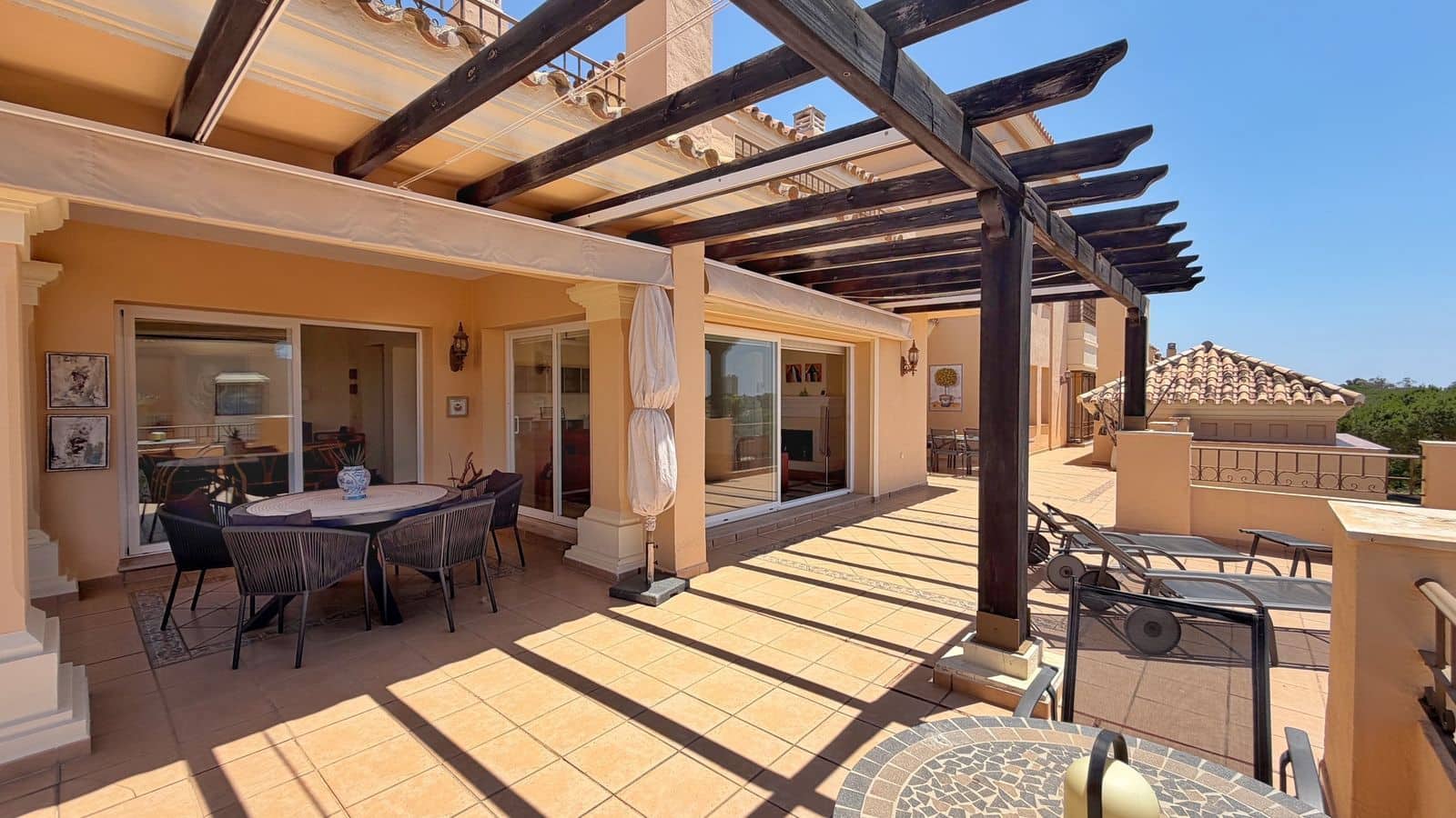 4 soveværelse Penthouse til salg i Elviria - € 1.575.000 (Ref: 9894692)