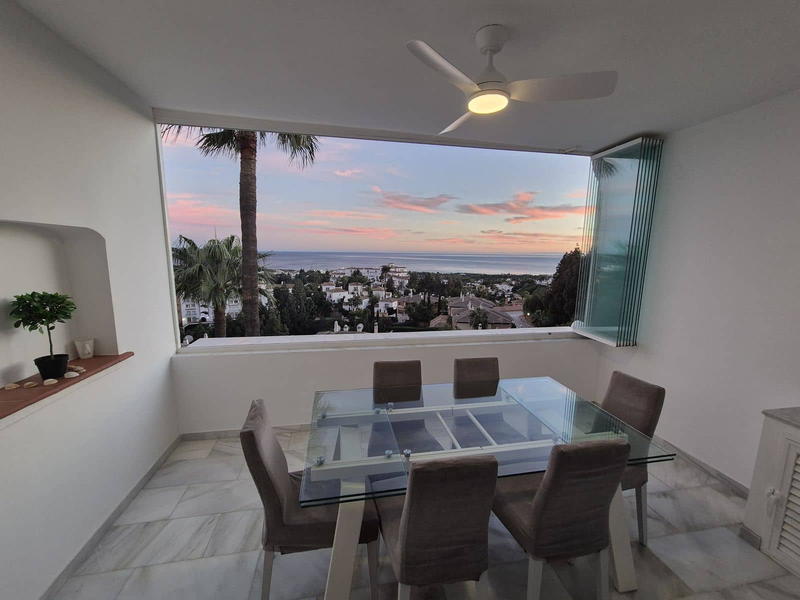 3 soveværelse Penthouse til salg i Calahonda - € 850.000 (Ref: 9894693)
