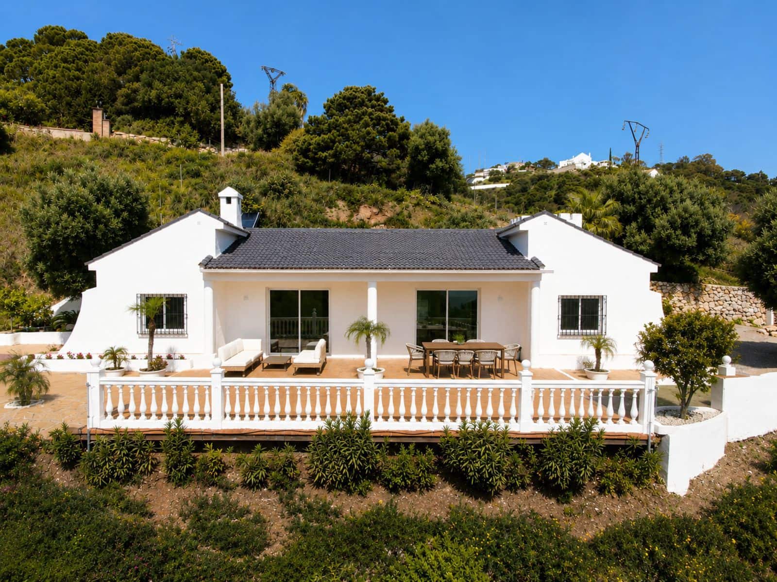 5 slaapkamer Finca/Landhuis te koop in Estepona - € 995.000 (Ref: 9894694)