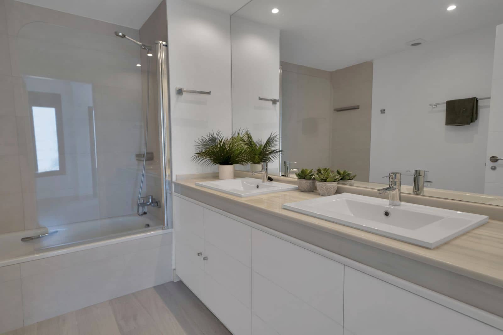 4 sovrum Semi-fristående Villa till salu i La Mairena - 595 000 € (Ref: 9910539)