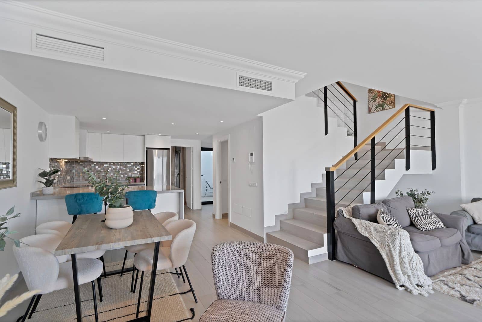 4 sovrum Semi-fristående Villa till salu i La Mairena - 595 000 € (Ref: 9910539)