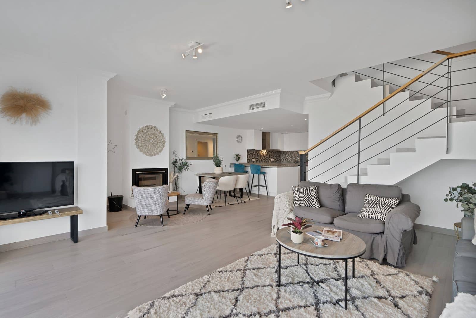 4 sovrum Semi-fristående Villa till salu i La Mairena - 595 000 € (Ref: 9910539)