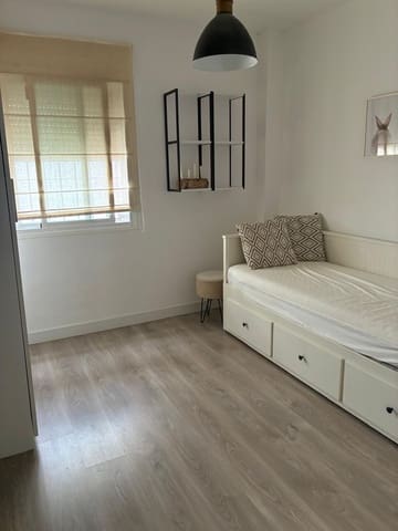 2 soveværelse Lejlighed til salg i San Pedro de Alcantara, Marbella - € 430.000 (Ref: 9910542)