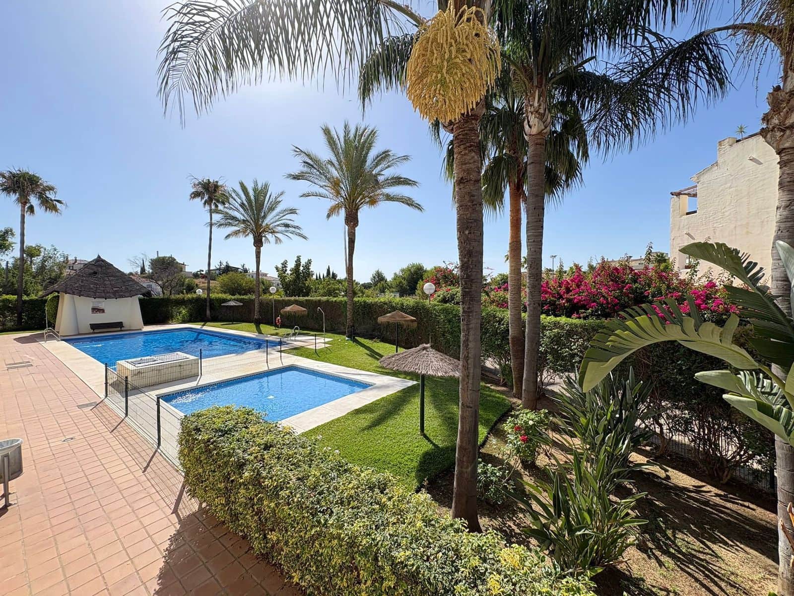 2 bedroom Apartment for sale in Benalmadena - € 367,000 (Ref: 9910545)