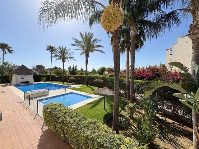 2 bedroom Apartment for sale in Benalmádena - € 367,000 (Ref: 9910545)