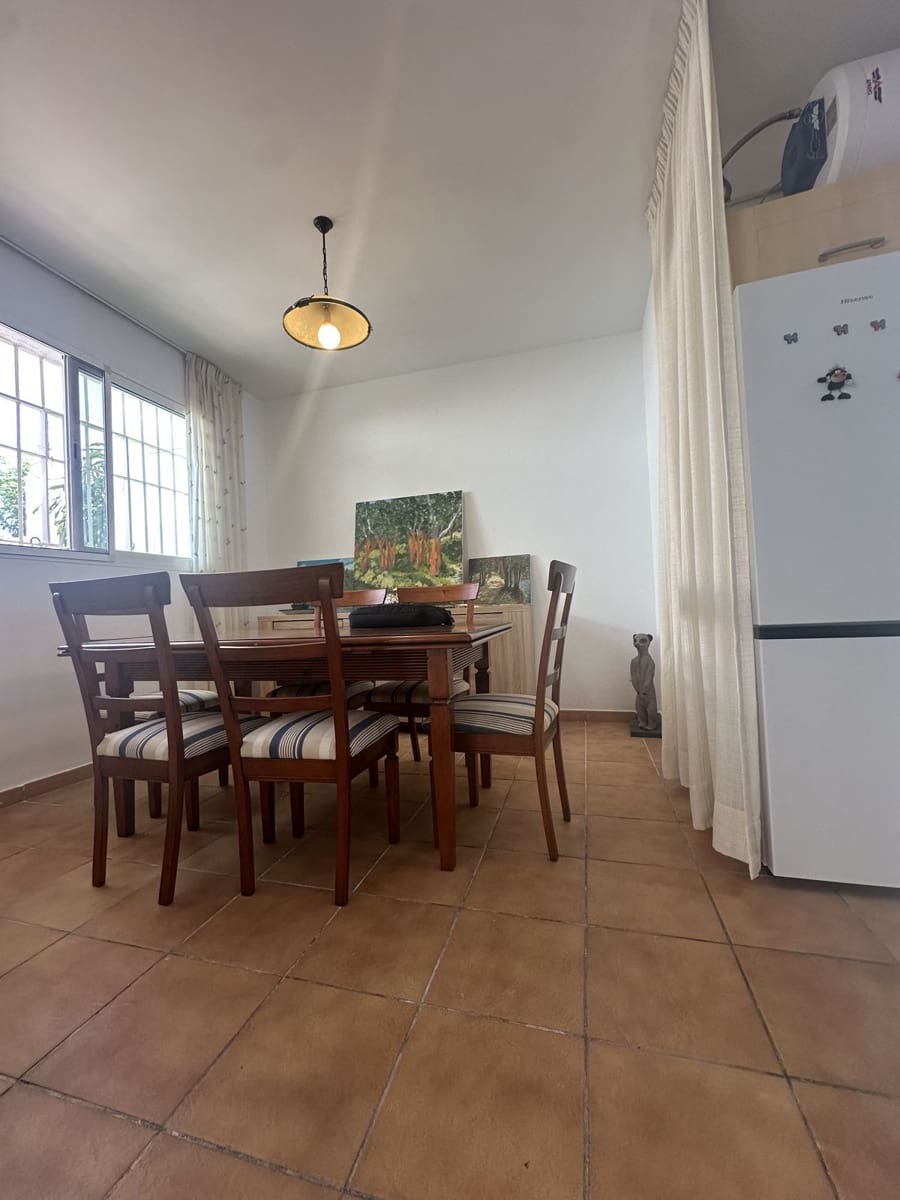 4 sovrum Lägenhet till salu i Marbella - 580 000 € (Ref: 9910546)