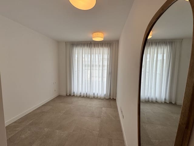 2 bedroom Apartment for sale in Estepona - € 595,000 (Ref: 9910551)