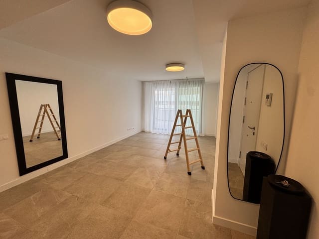 2 bedroom Apartment for sale in Estepona - € 595,000 (Ref: 9910551)