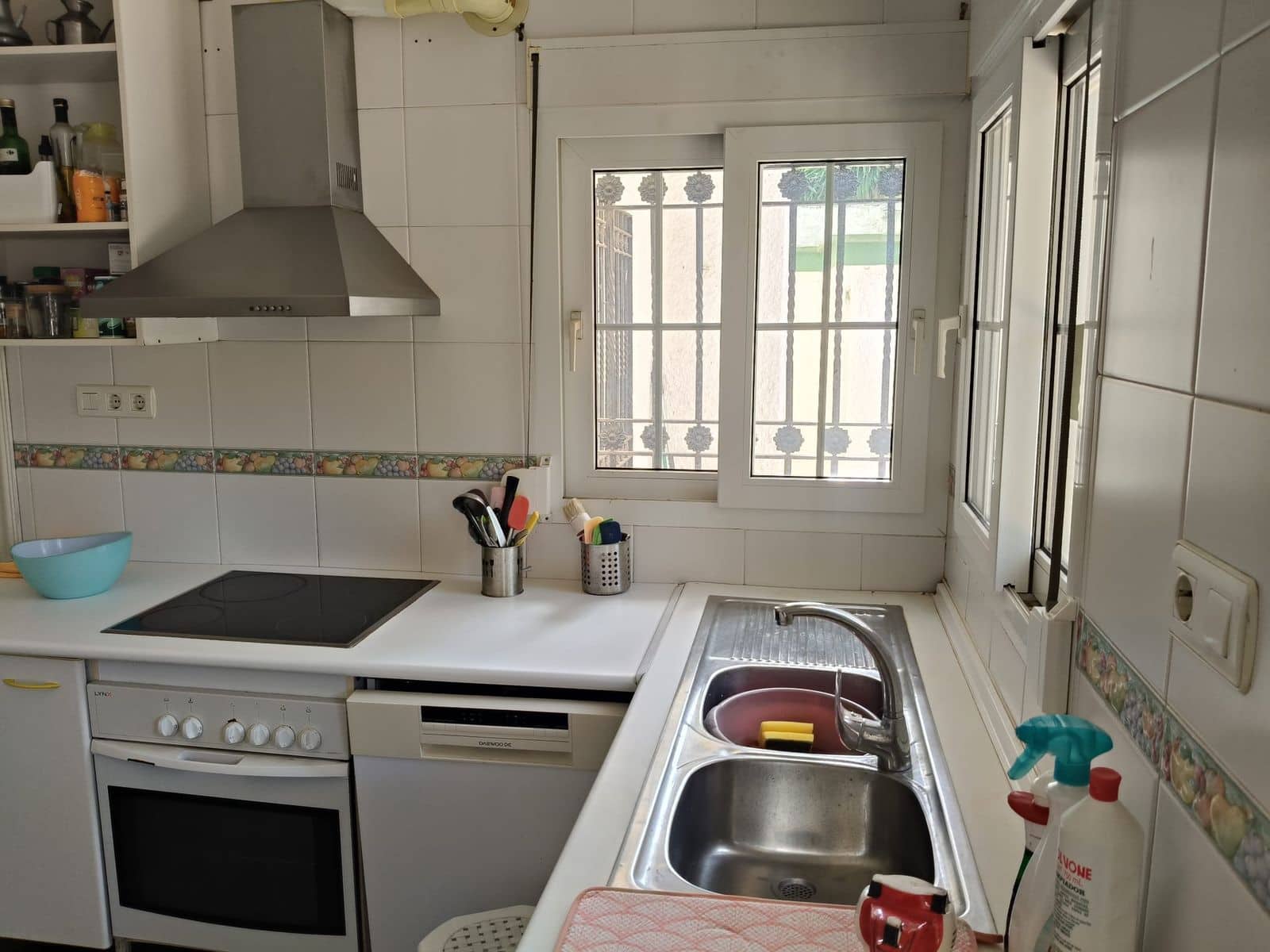 Chalet de 3 habitaciones en Torremolinos en venta - 1.060.000 € (Ref: 9910554)