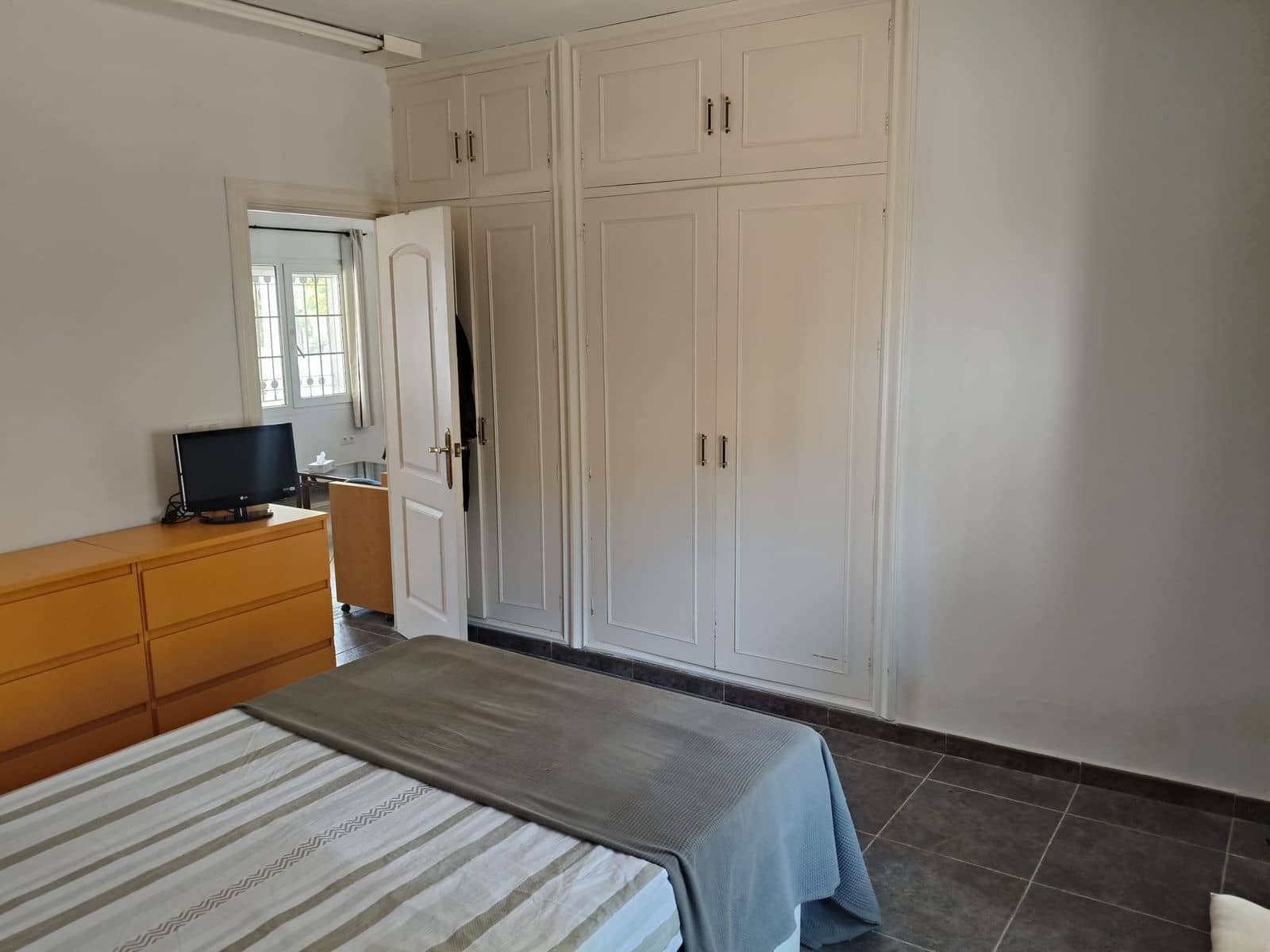 Chalet de 3 habitaciones en Torremolinos en venta - 1.060.000 € (Ref: 9910554)