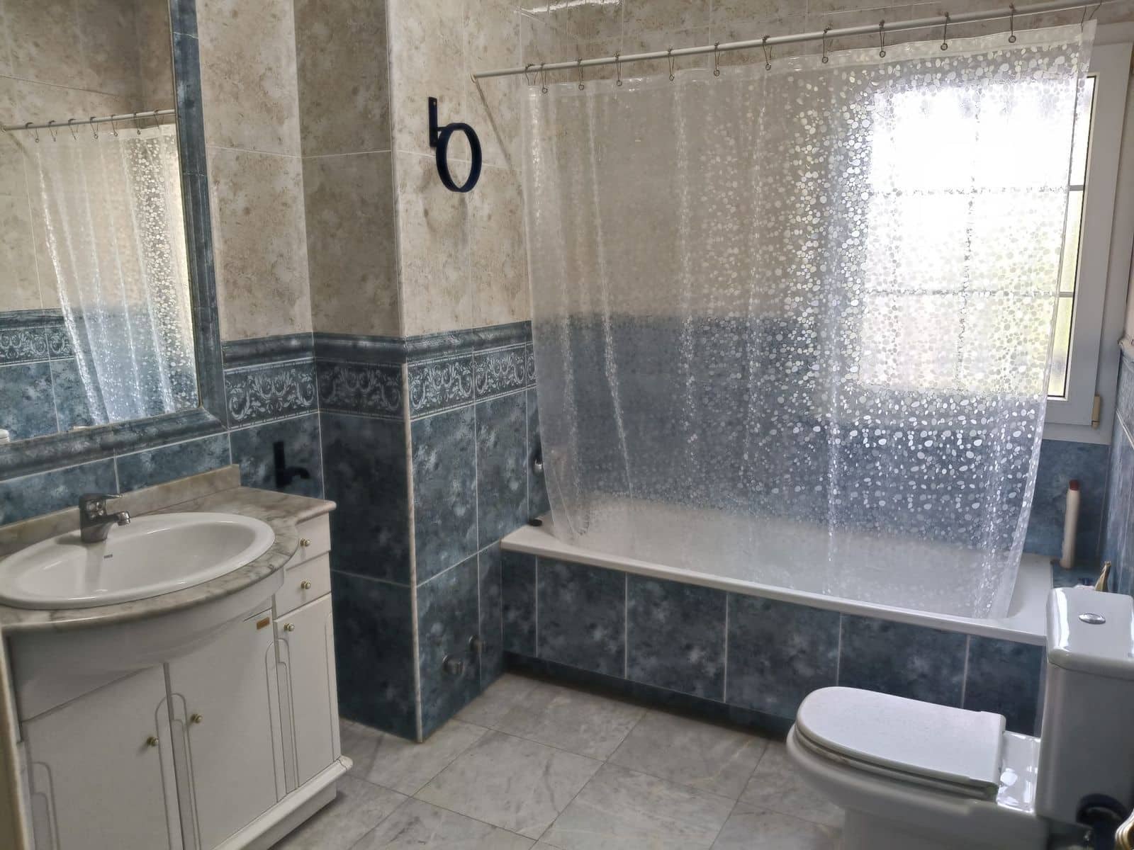 Chalet de 3 habitaciones en Torremolinos en venta - 1.060.000 € (Ref: 9910554)