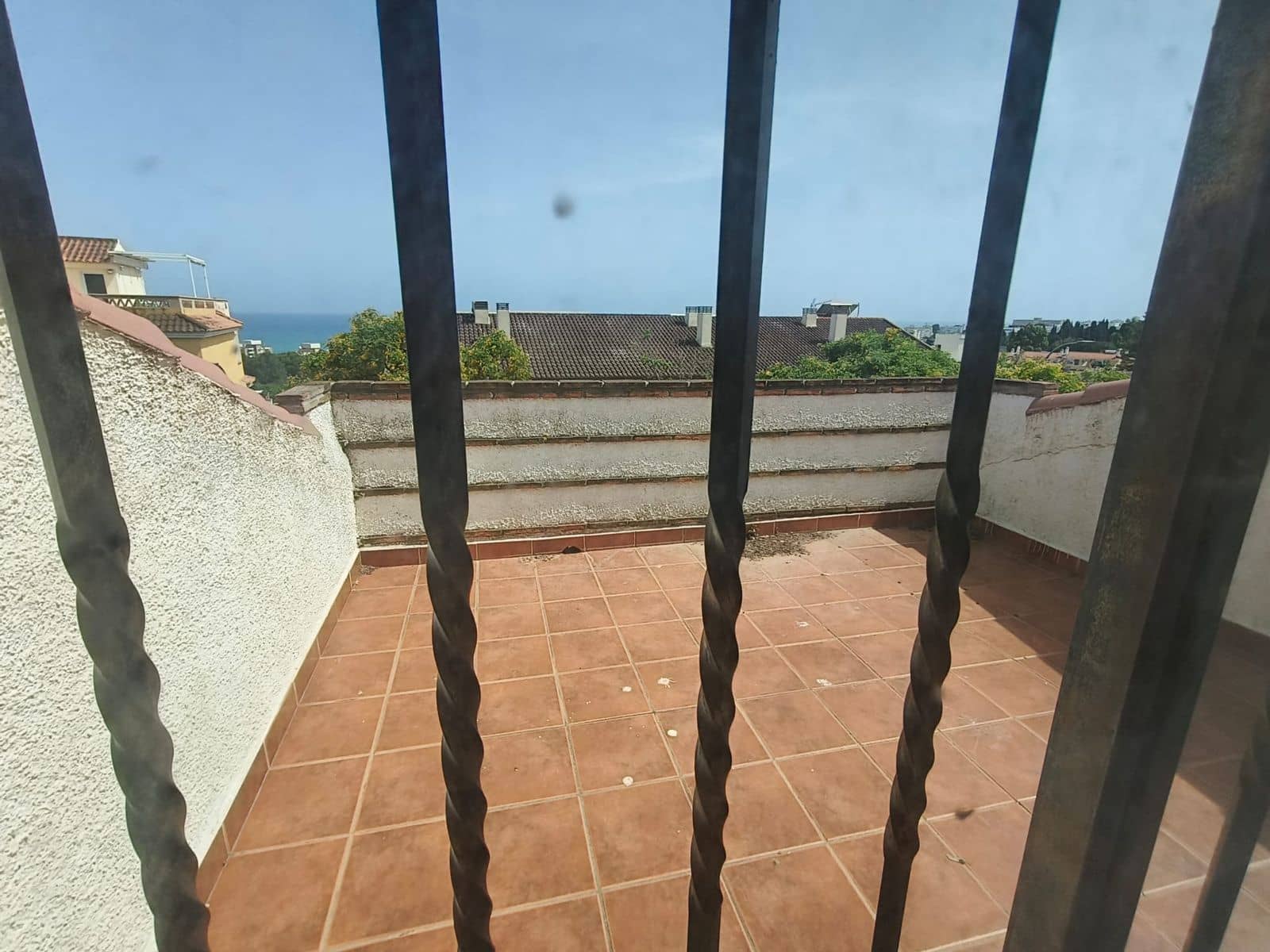 Chalet de 3 habitaciones en Torremolinos en venta - 1.060.000 € (Ref: 9910554)