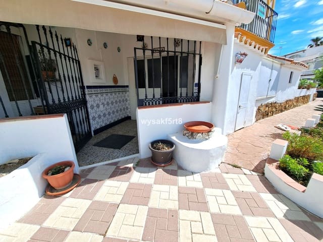 3 sovrum Hus till salu i La Duquesa / Puerto de la Duquesa, Manilva - 290 000 € (Ref: 9910558)