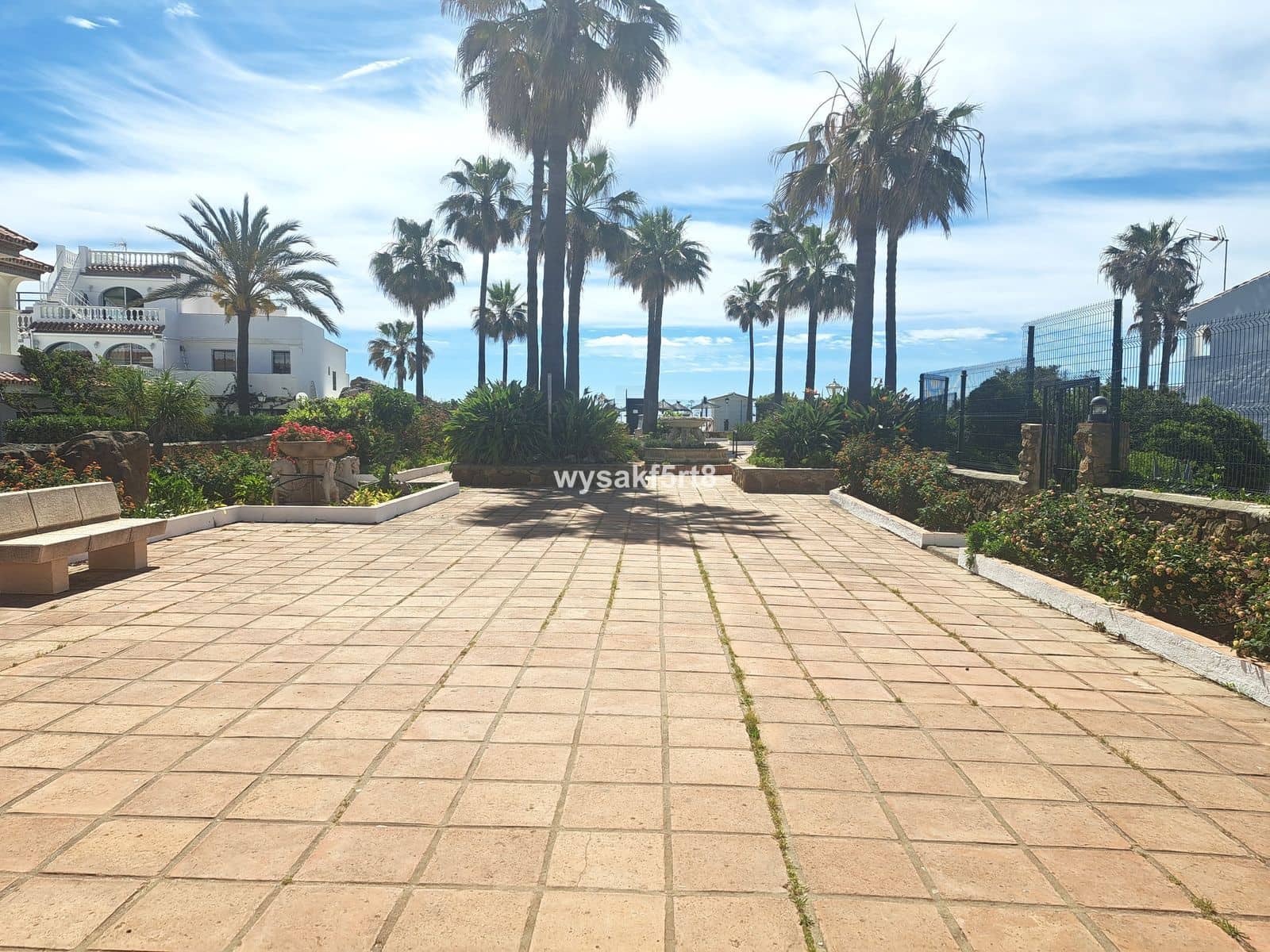 3 sovrum Hus till salu i La Duquesa / Puerto de la Duquesa - 290 000 € (Ref: 9910558)