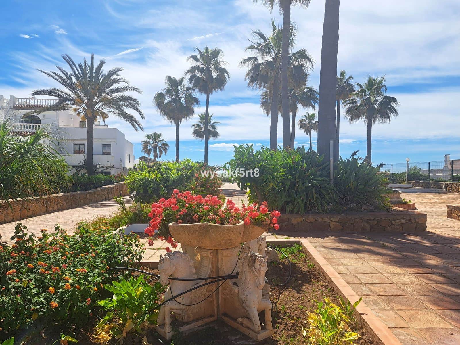 3 sovrum Hus till salu i La Duquesa / Puerto de la Duquesa - 290 000 € (Ref: 9910558)