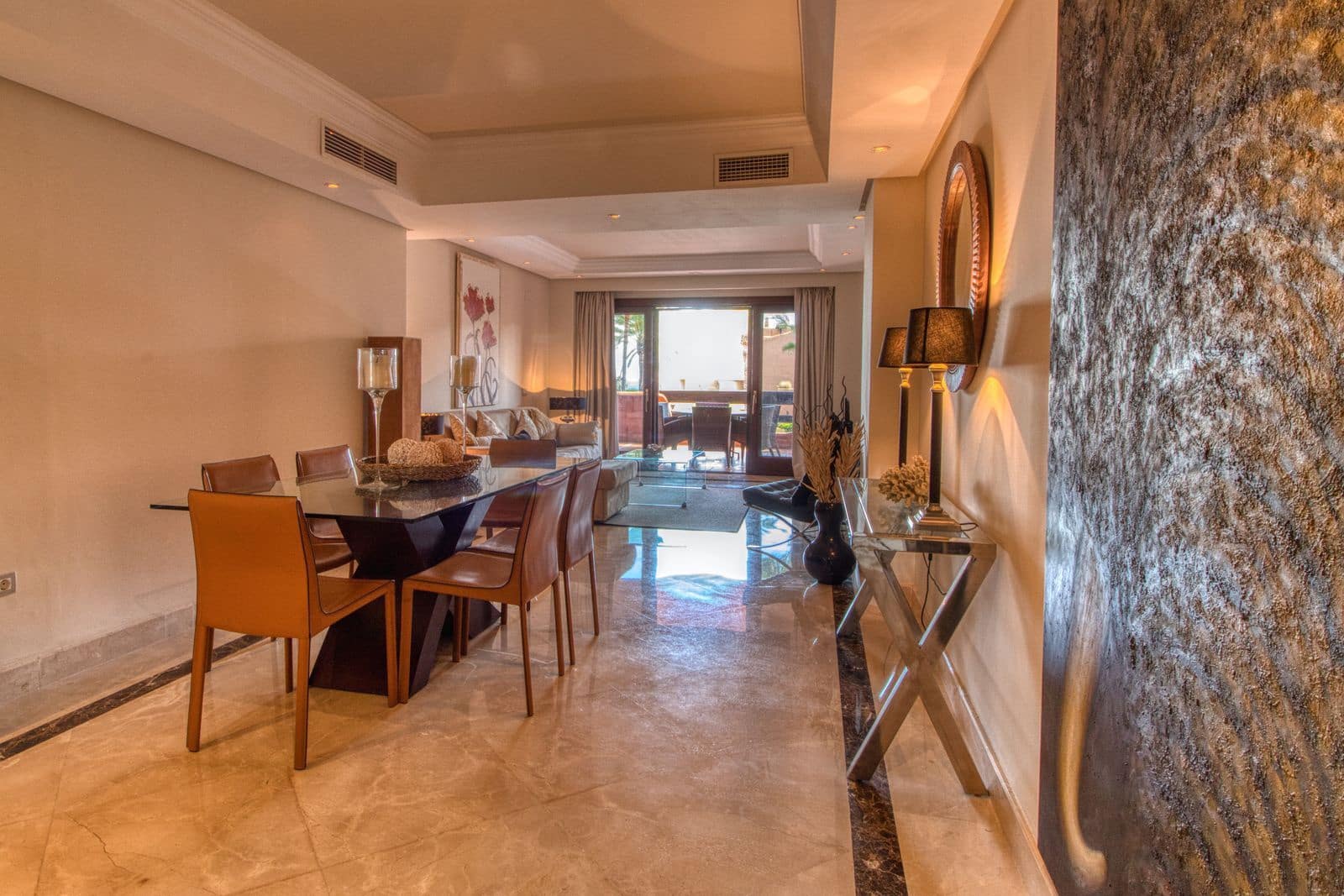 2 soveværelse Lejlighed til salg i Estepona - € 845.000 (Ref: 9910559)