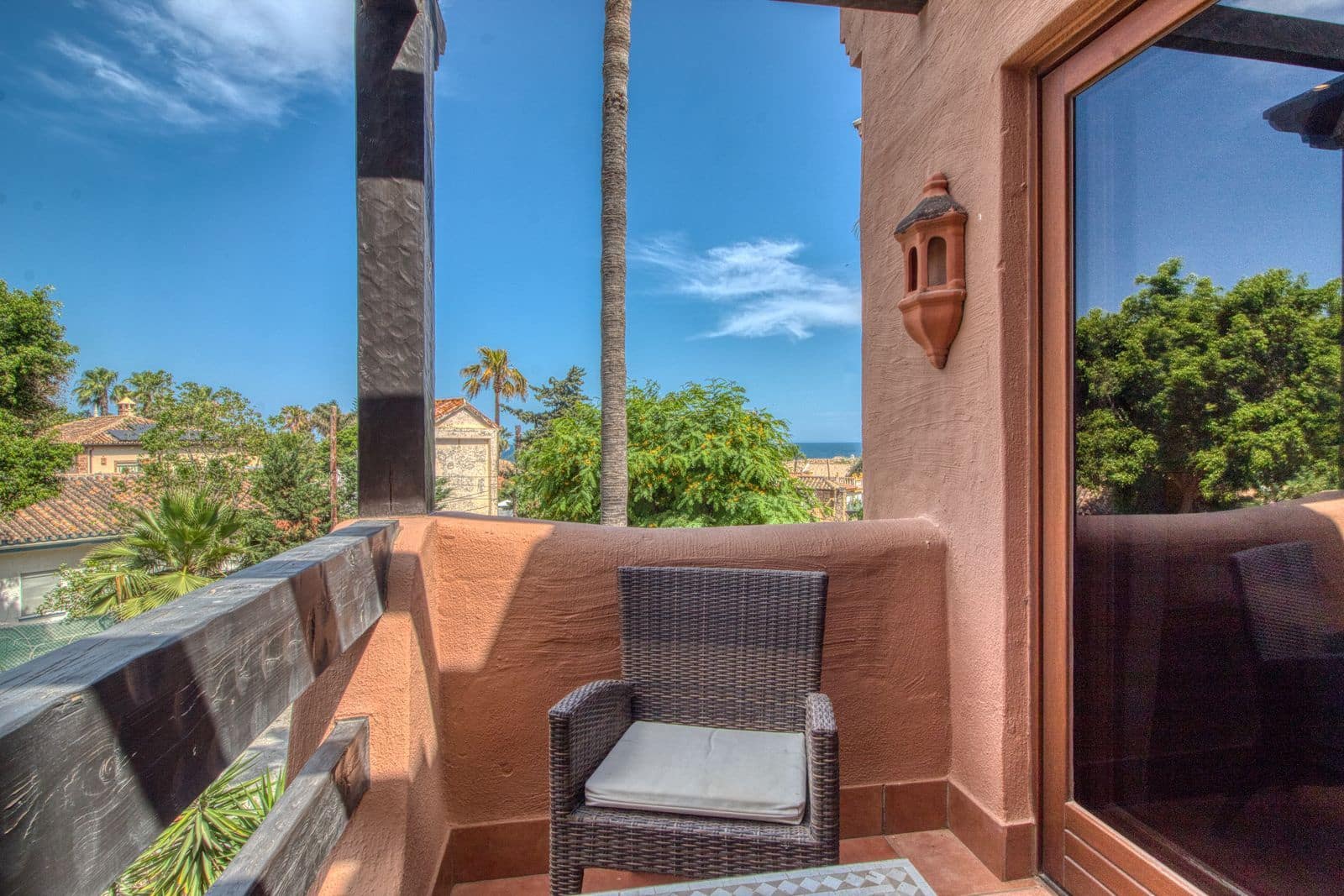 2 soveværelse Lejlighed til salg i Estepona - € 845.000 (Ref: 9910559)