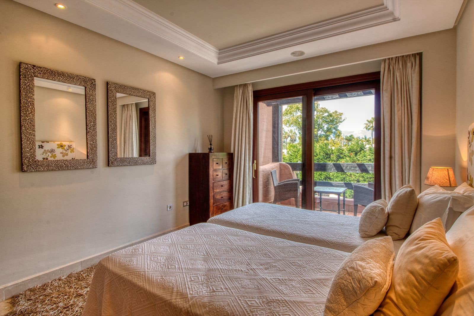 2 soveværelse Lejlighed til salg i Estepona - € 845.000 (Ref: 9910559)
