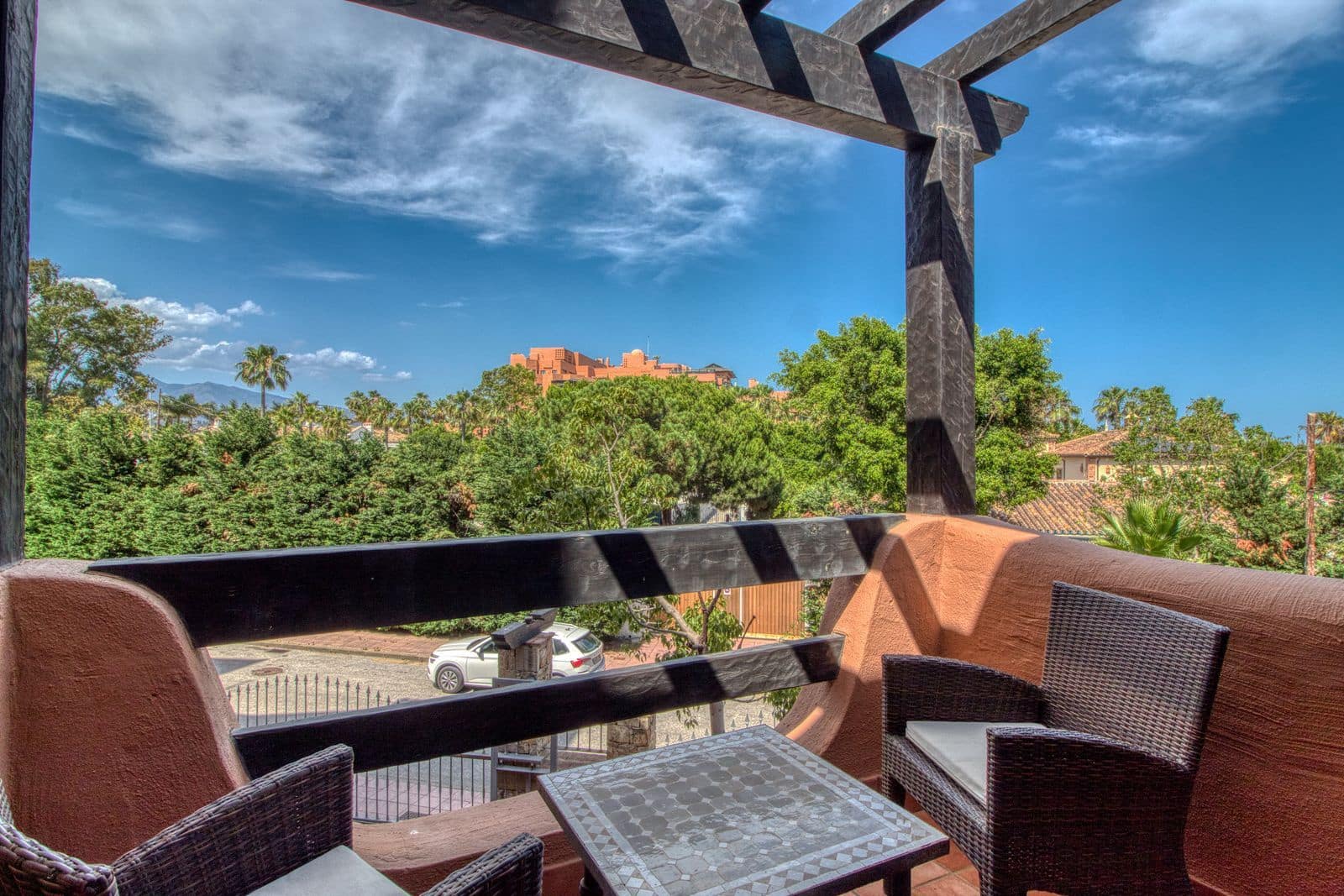 2 soveværelse Lejlighed til salg i Estepona - € 845.000 (Ref: 9910559)