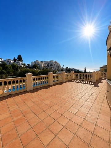3 Zimmer Villa zu verkaufen in Calahonda, Mijas - 995.000 € (Ref: 9910565)