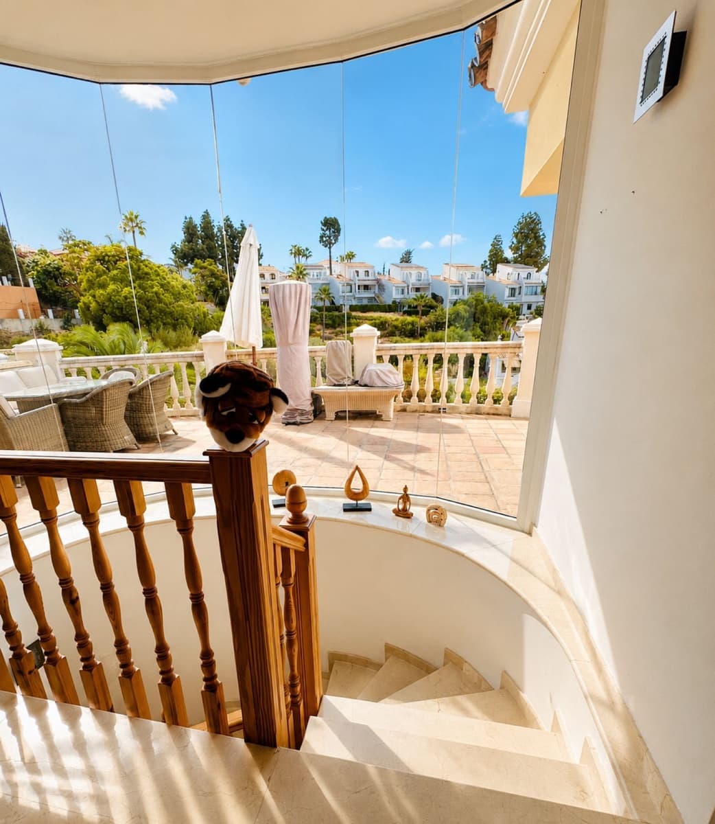 3 Zimmer Villa zu verkaufen in Calahonda - 995.000 € (Ref: 9910565)