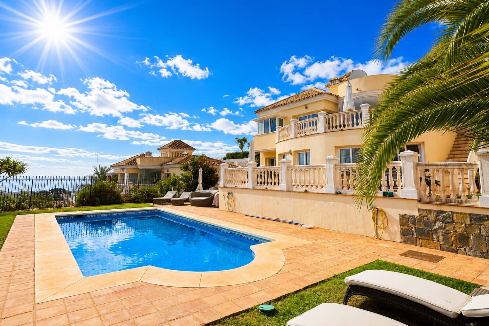 3 Zimmer Villa zu verkaufen in Calahonda - 995.000 € (Ref: 9910565)