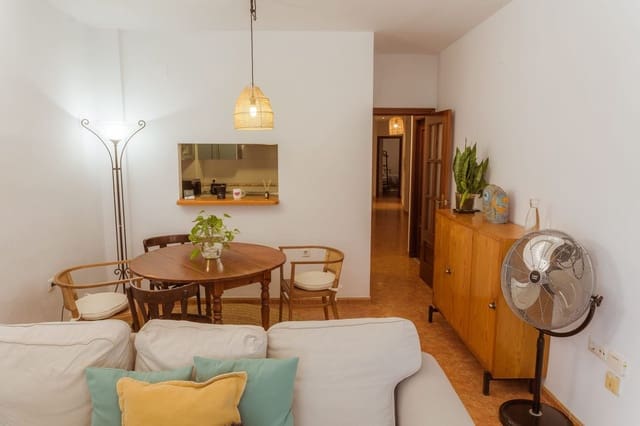 2 soveværelse Lejlighed til salg i Centro Historico, Málaga by - € 335.000 (Ref: 9910567)