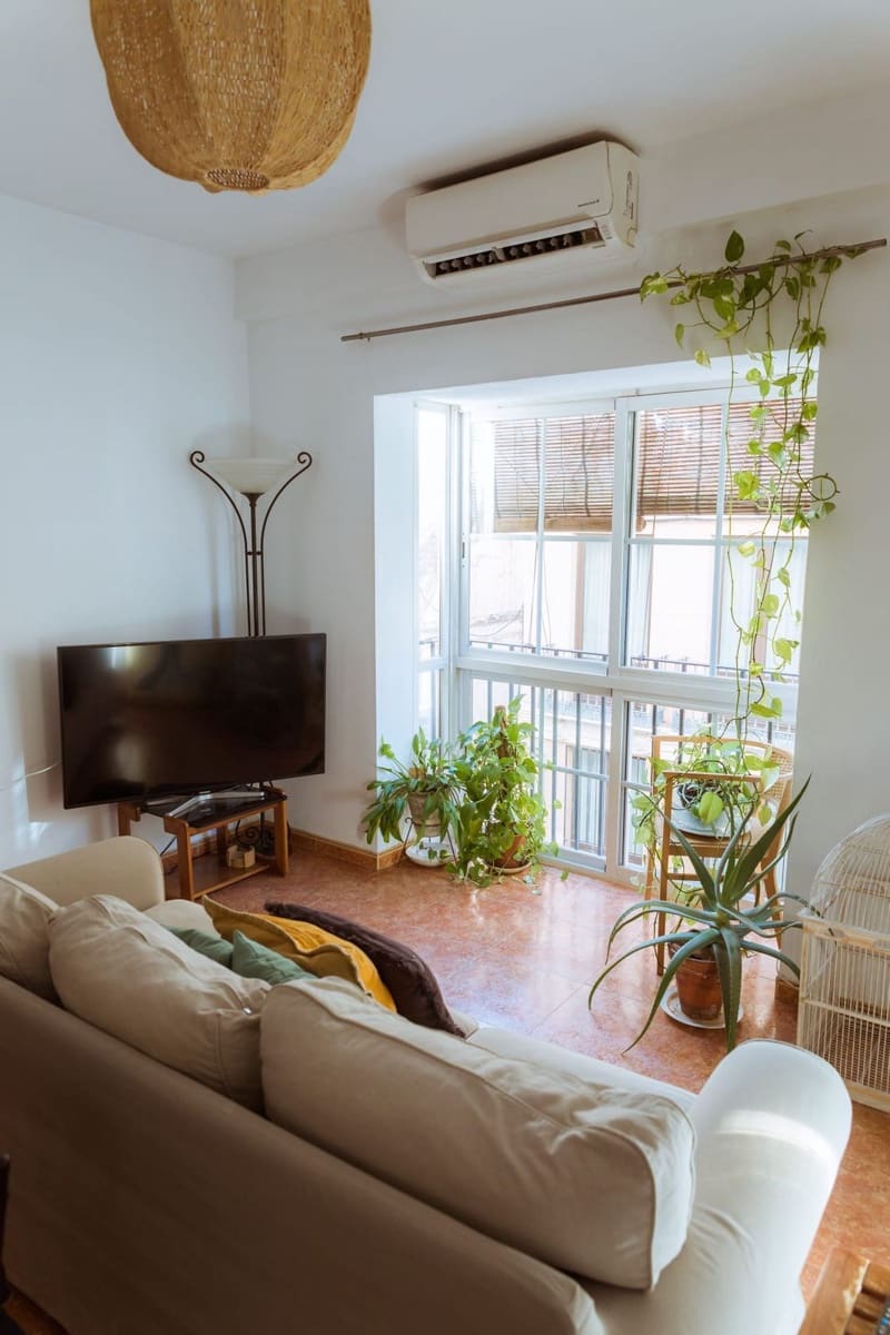 2 soveværelse Lejlighed til salg i Malaga by - € 335.000 (Ref: 9910567)