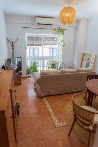 2 soveværelse Lejlighed til salg i Centro Historico, Málaga by - € 335.000 (Ref: 9910567)