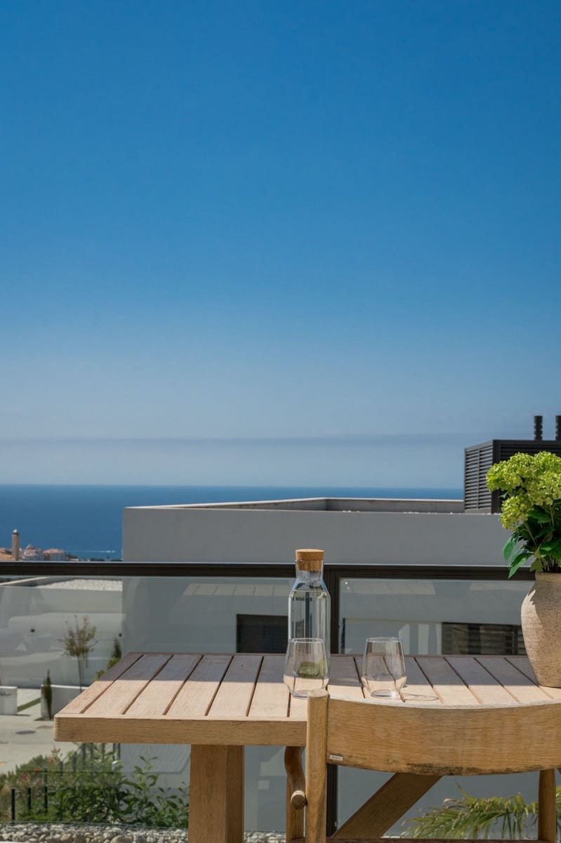 Pareado de 3 habitaciones en Riviera del Sol en venta - 850.000 € (Ref: 9910569)