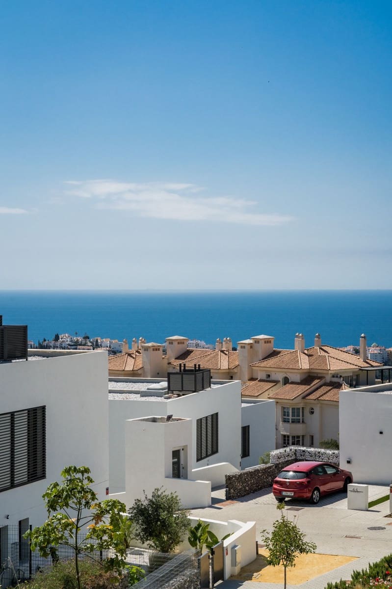 Pareado de 3 habitaciones en Riviera del Sol en venta - 850.000 € (Ref: 9910569)