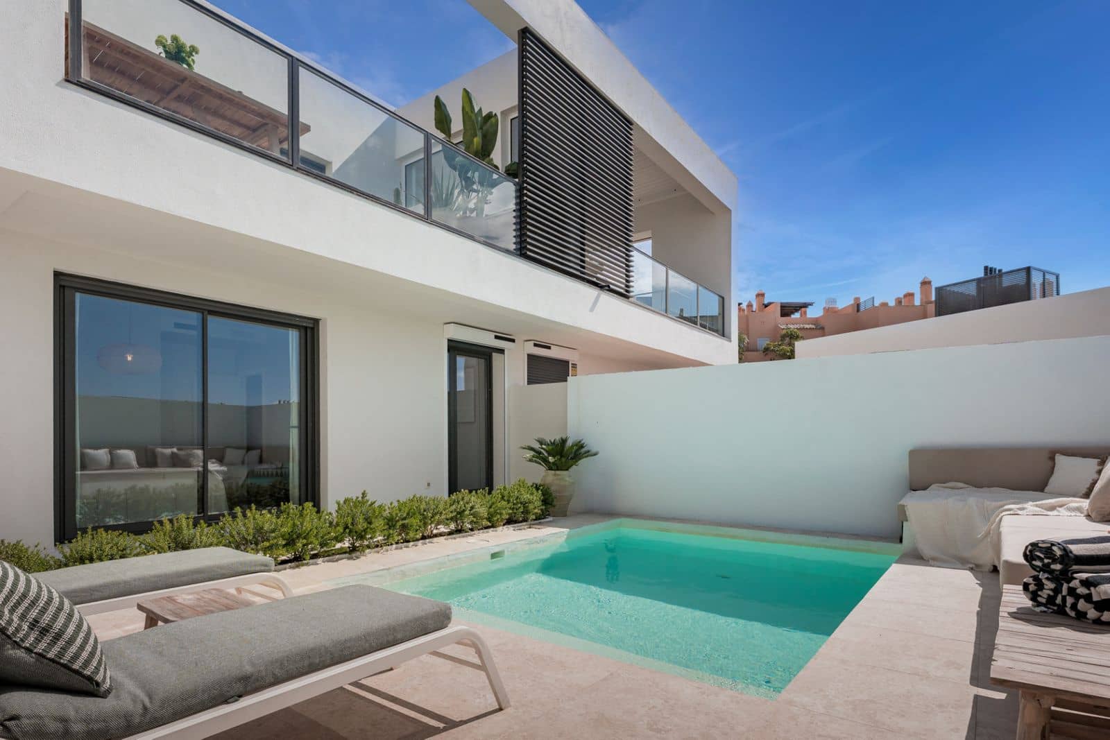 Pareado de 3 habitaciones en Riviera del Sol en venta - 850.000 € (Ref: 9910569)