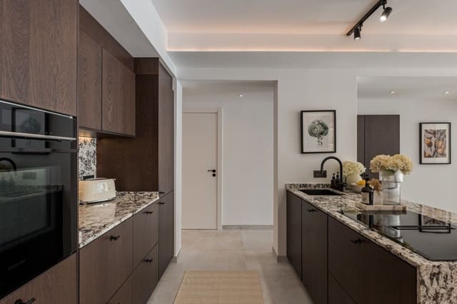 3 soveværelse Lejlighed til salg i La Quinta, Benahavís - € 695.000 (Ref: 9910570)