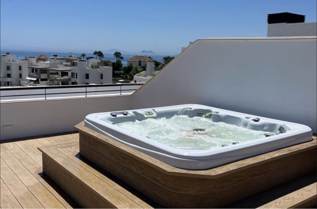 3 slaapkamer Appartement te koop in Estepona - € 1.390.000 (Ref: 9910571)