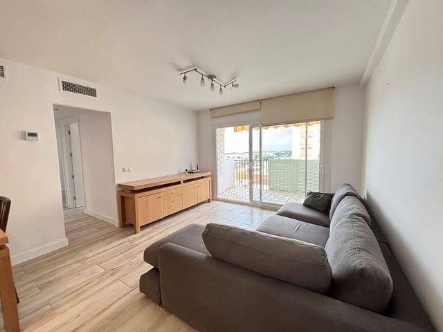 3 makuuhuone Huoneisto myytävänä paikassa San Pedro de Alcantara, Marbella - 365 000 € (Ref: 9910572)