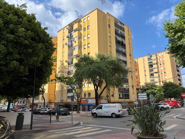3 makuuhuone Huoneisto myytävänä paikassa San Pedro de Alcantara, Marbella - 365 000 € (Ref: 9910572)