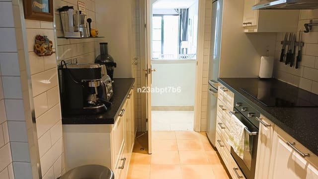 3 soveværelse Lejlighed til salg i Los Arqueros, Benahavís - € 495.000 (Ref: 9910577)