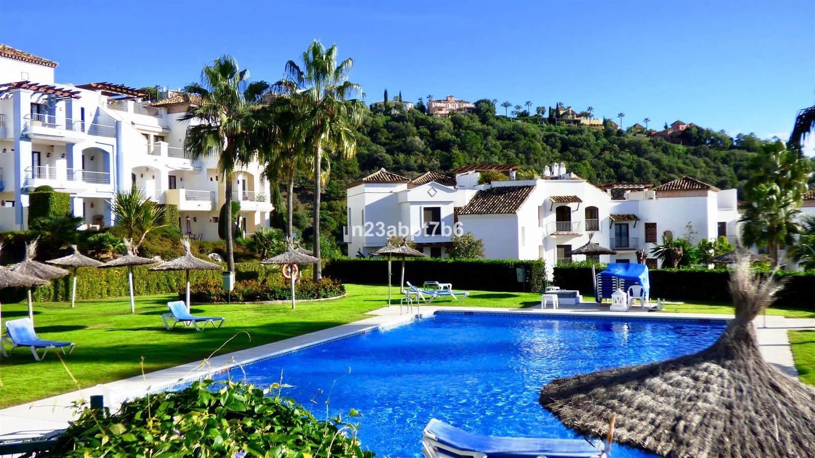 3 soveværelse Lejlighed til salg i Los Arqueros - € 495.000 (Ref: 9910577)