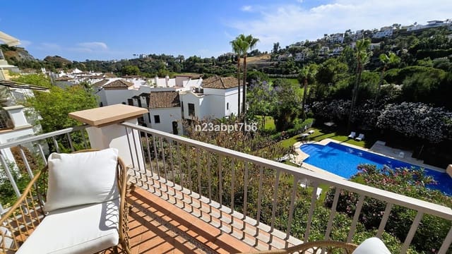 3 soveværelse Lejlighed til salg i Los Arqueros, Benahavís - € 495.000 (Ref: 9910577)