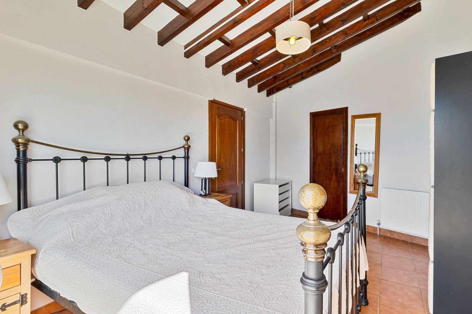 2 bedroom Villa for sale in Estepona - € 1,200,000 (Ref: 9910579)