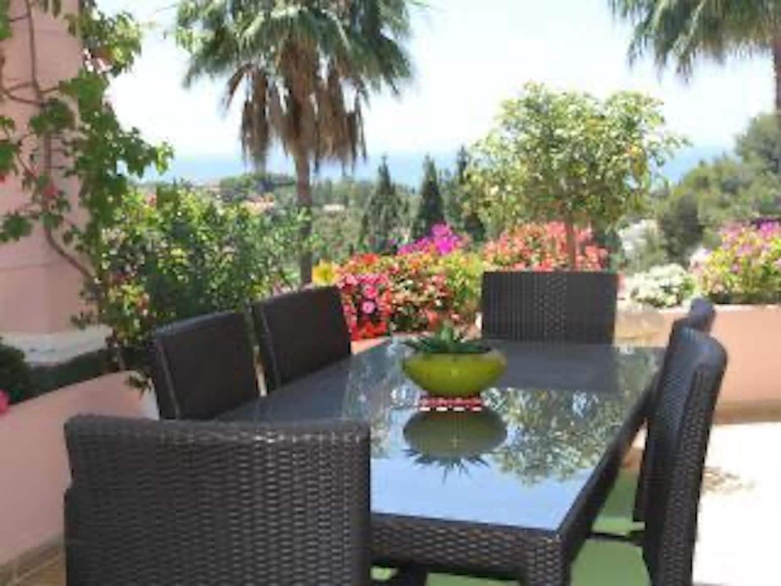 5 slaapkamer Villa te koop in Calahonda - € 1.250.000 (Ref: 9910580)