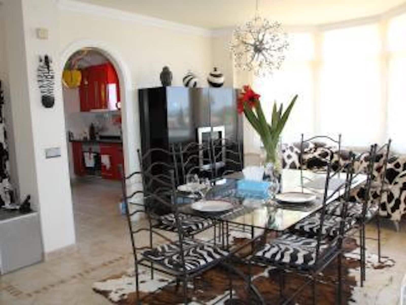5 slaapkamer Villa te koop in Calahonda - € 1.250.000 (Ref: 9910580)