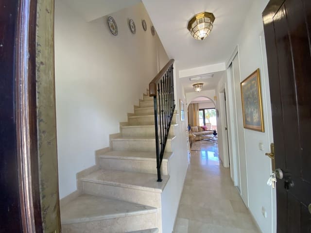 2 slaapkamer Huis te koop in Los Arqueros, Benahavís - € 550.000 (Ref: 9910583)